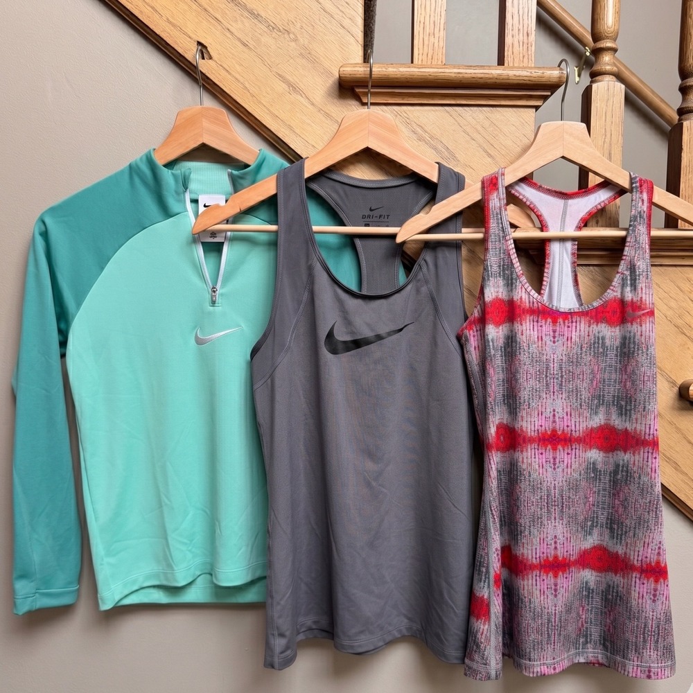 Nike Womens Dri-FIT Bundle 1/4 Zip Pullover & Racerback Tank Tops Size Small